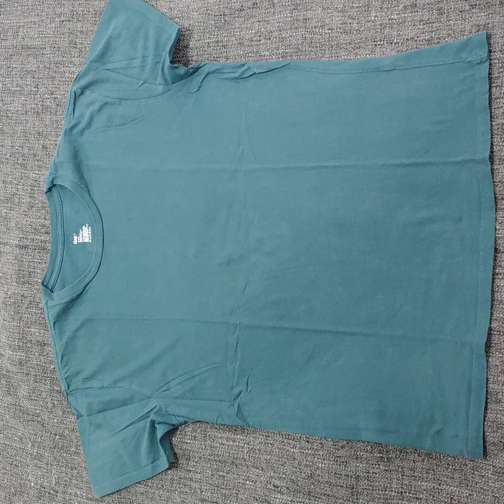 Gap t-shirt